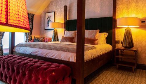 Four Poster Suite