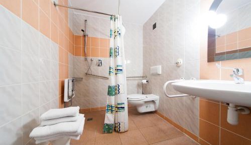 Big Twin Room 