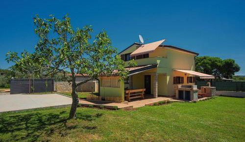 Two-Bedroom Holiday Home