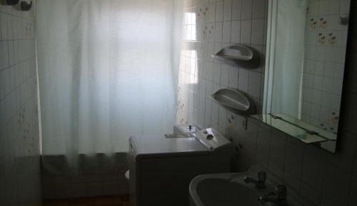 Three-Bedroom Apartment (6-8 Adults)