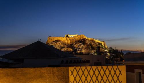 Deluxe Apartment with Acropolis View