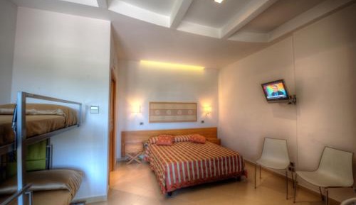 Family Room - Annex