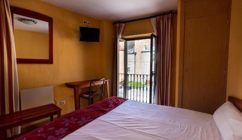 Double or Twin Room with View