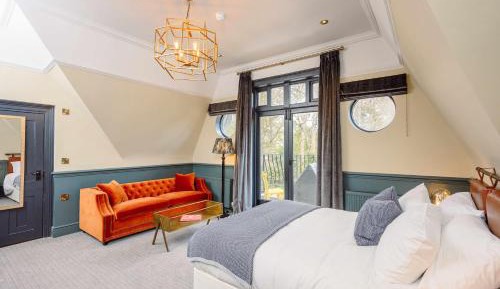Superior King Room