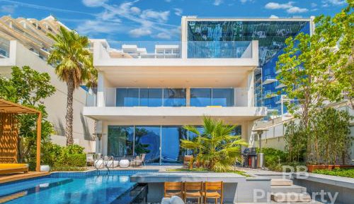 Villa - Beach Front