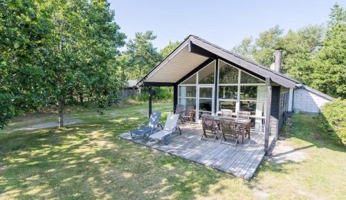 Three-Bedroom Holiday Home 
