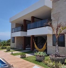 Studio Apartment with Sea View