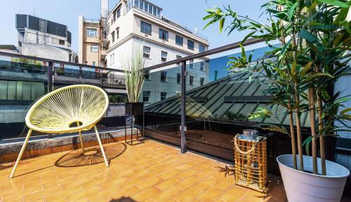 Three-Bedroom Apartment - Via Durini 26