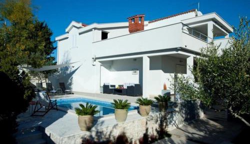 Four-Bedroom Holiday Home
