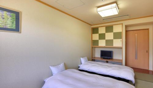 Japanese Style Room with Private Bathroom with Mountain View