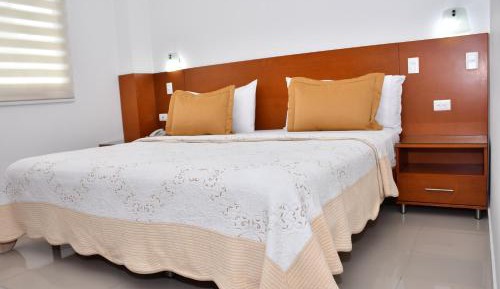 Standard Queen Room
