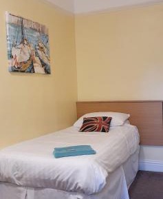 Single Room with Shared Bathroom