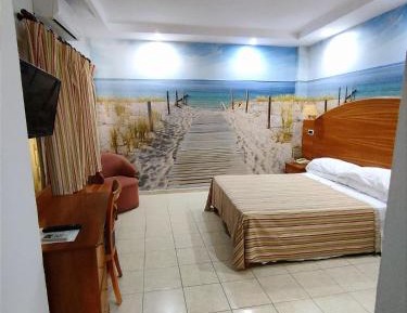 Economic Double Room without balcony, interior 1 or 2 beds