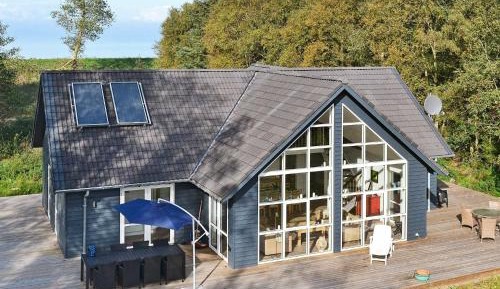 Four-Bedroom Holiday Home
