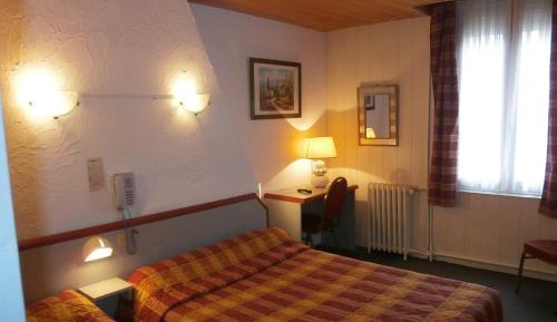 Triple Room with 1 Double Bed and 1 Single Bed