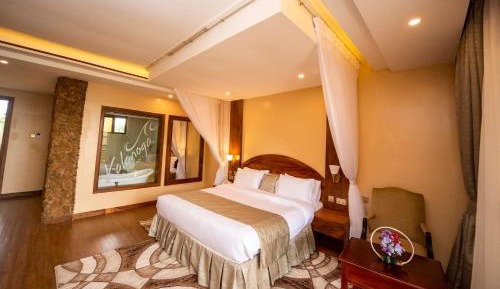 Deluxe King Room