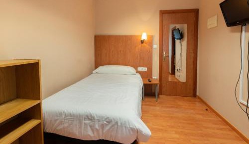 Single Room with Private Bathroom