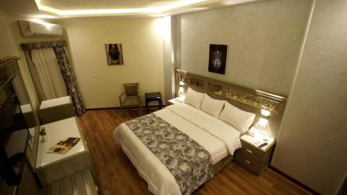 Standard Twin Room Nile View