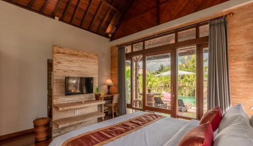 Suite with Private Pool