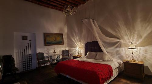 King Suite with Spa Bath