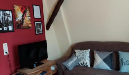 Hot Stone Apartment