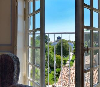 Deluxe Suite Room