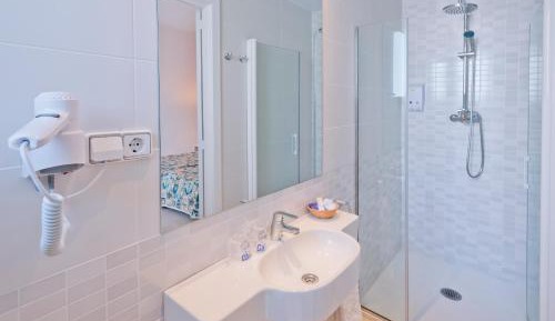 Double or Twin Room with Balcony