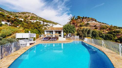 Villa with Sea View