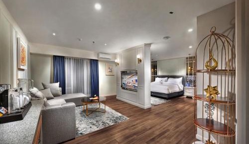 Aston Suite