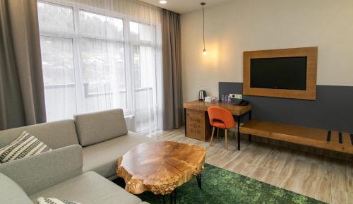 Suite with Spa Access