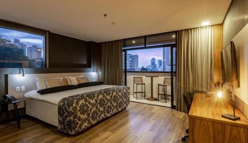 Deluxe King Suite