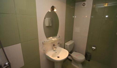 One-Bedroom Suite with Balcony