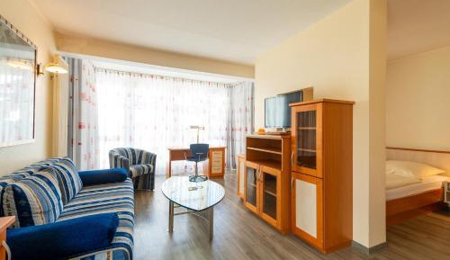 Apartment (2 Adults)