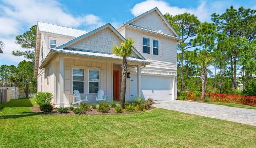 Four-Bedroom Holiday Home