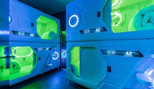  Single Capsule Pod in Mixed Dormitory