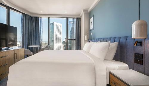Premium King Room with City View - High Floor