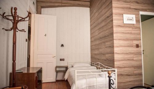 Basic Triple Room