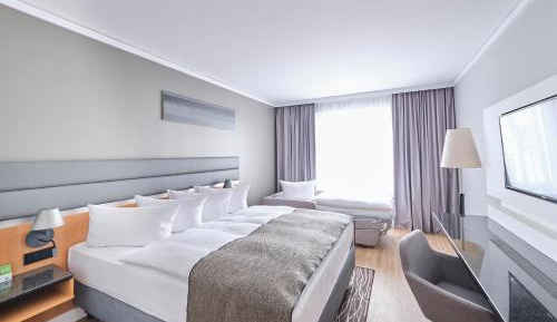 Queen Room with Sofa Bed