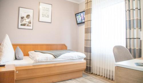 Single Room with Private Bathroom