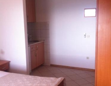 One-Bedroom Apartment with Balcony and  Mountain View