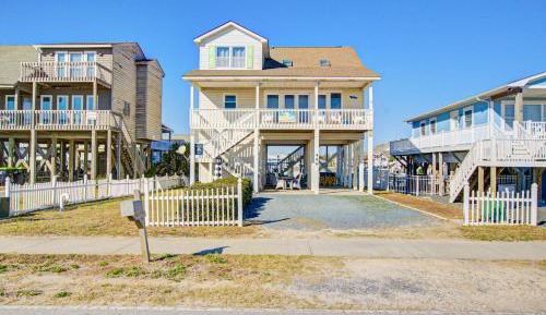 Four bedroom holiday home 
