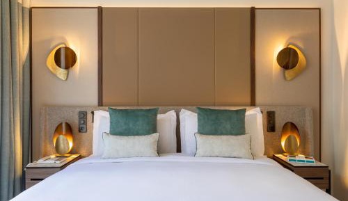 Junior King Suite