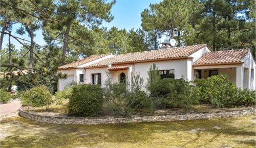 Two-Bedroom Holiday Home