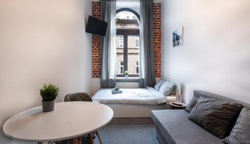 Economy Quadruple Room with Shared Bathroom