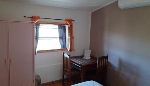 Single Room with Shared Bathroom