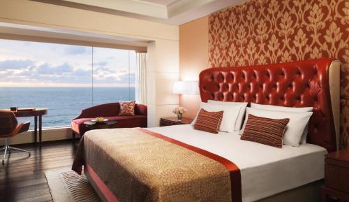 One-Bedroom Deluxe Suite with Ocean View