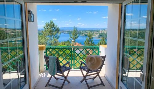 Double or Twin Room with Lake View
