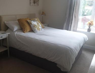 Deluxe Double Room with Shower