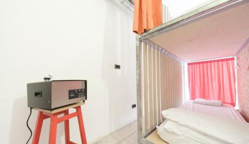 Bed in 4-Bed Mixed Dormitory Room