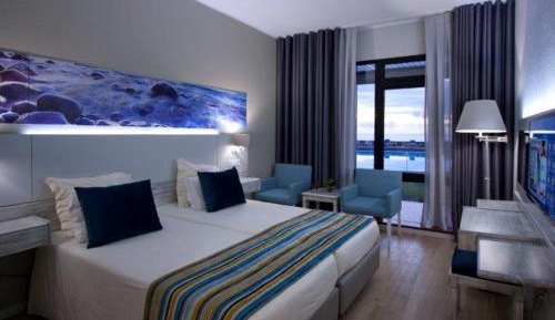 Double or Twin Room with Pool View
